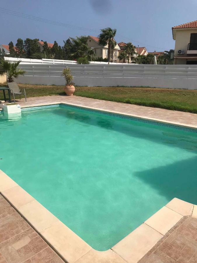 拉纳卡Limni Pool House B别墅 外观 照片